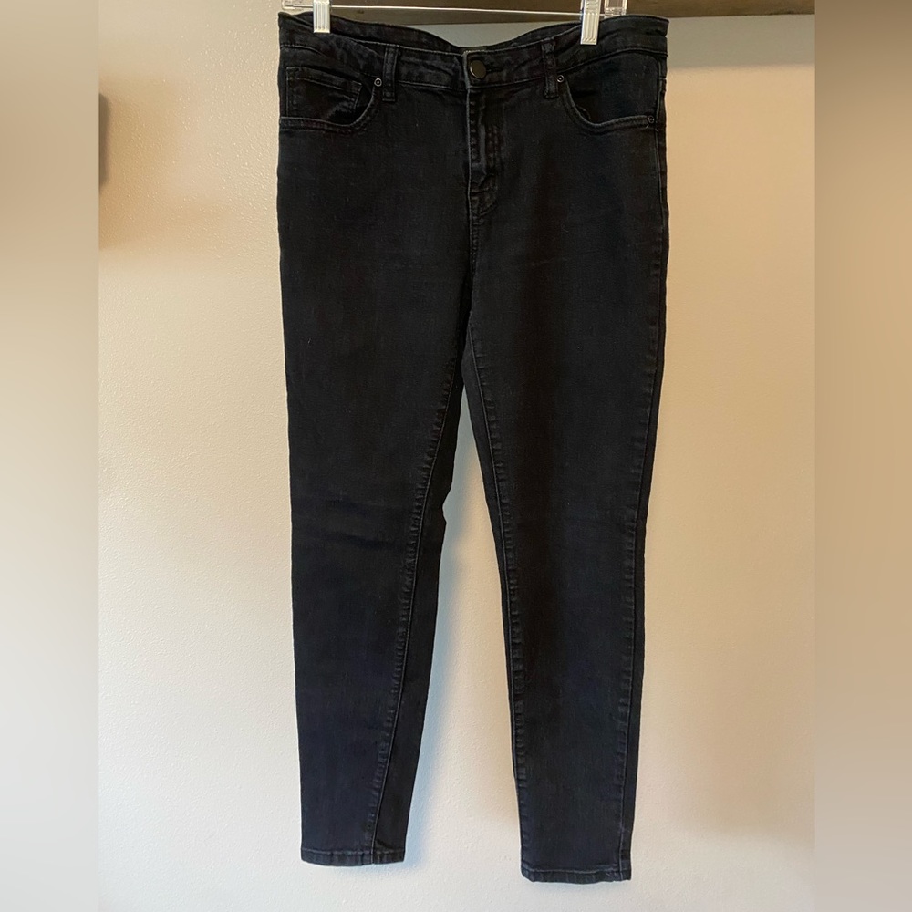 Black Skinny Jeans